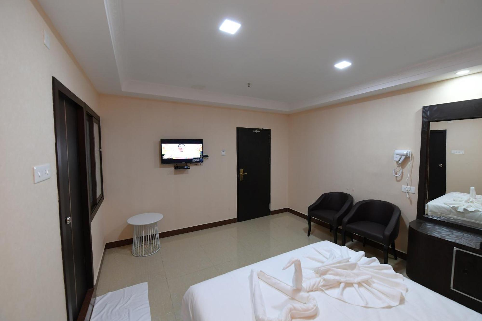 Tiruchirappalli Coastal Grand Hotel Sampath מראה חיצוני תמונה